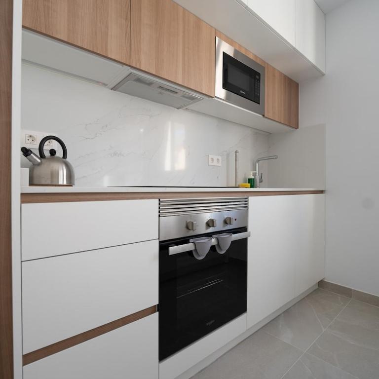YourSpain Apartament S233A Heated pool - Two-Bedroom Apartment with Balcony - 9