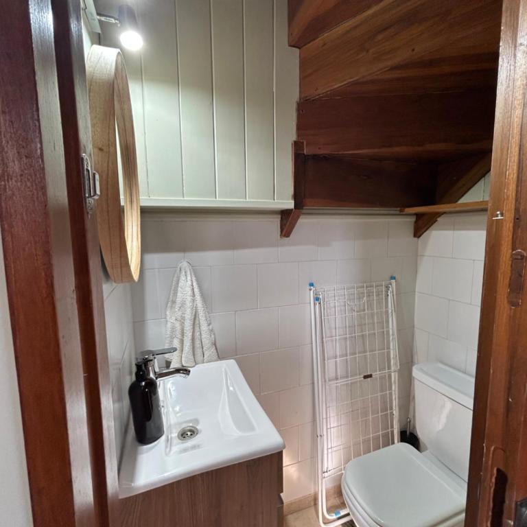 Cabaña Amancay - Viví la Magia de la Patagonia - Ayres del Bosque Alojamientos - Two-Bedroom Chalet - 25