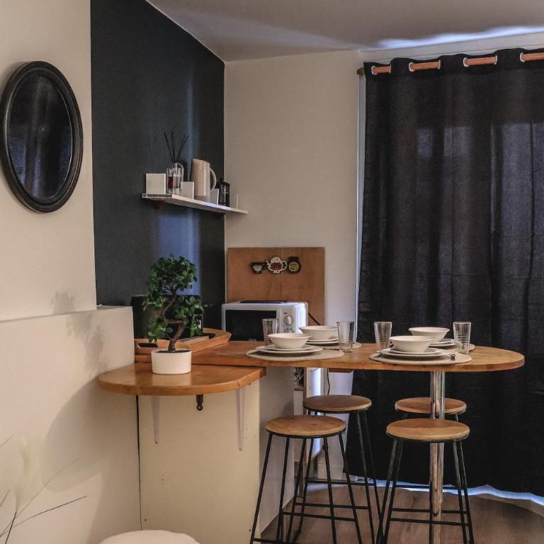 Cocon rénové proche île barbe - Appartement 1 Chambre - 15