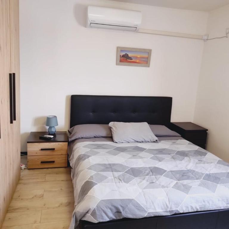 PM 10 Via delle Santabarbara - Guest house - Appartamento con 1 Camera da Letto - 16