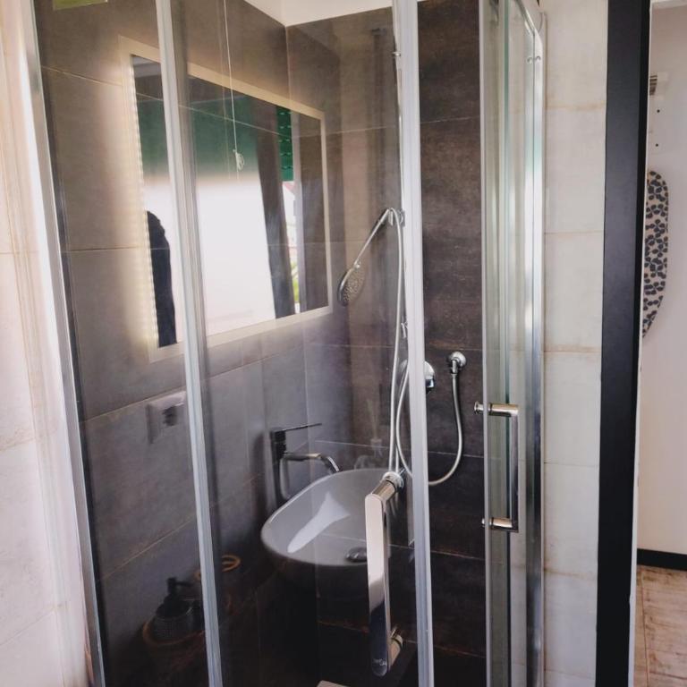 PM 10 Via delle Santabarbara - Guest house - Appartamento con 1 Camera da Letto - 7
