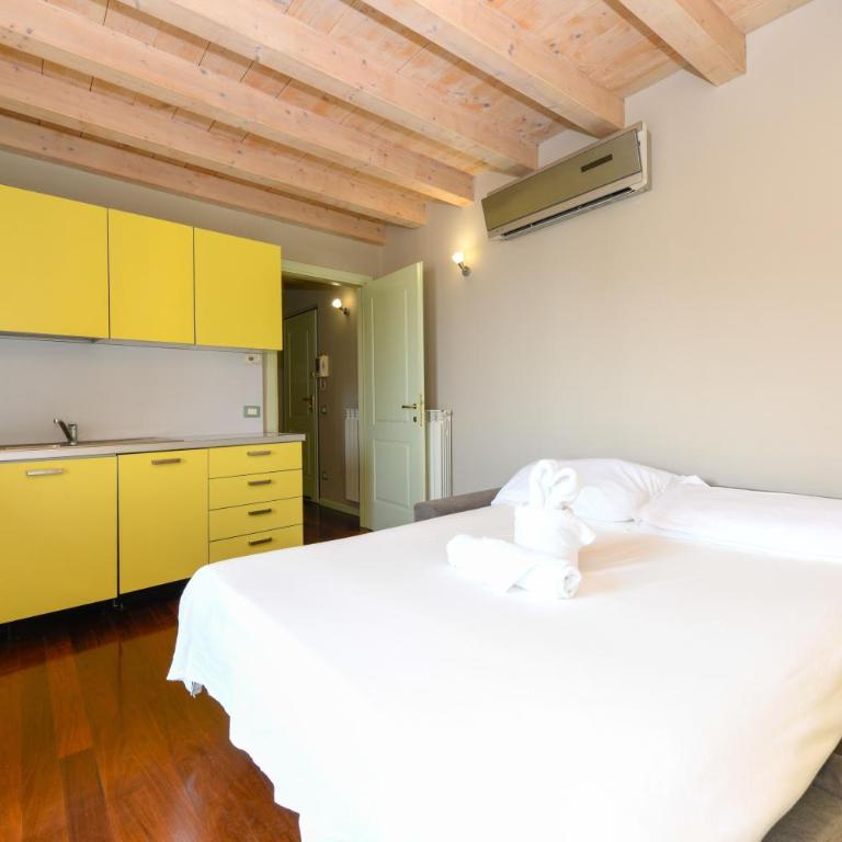 Magic apartment with view on Garda lake in the center of Desenzano - Appartamento con 1 Camera da Letto - 2