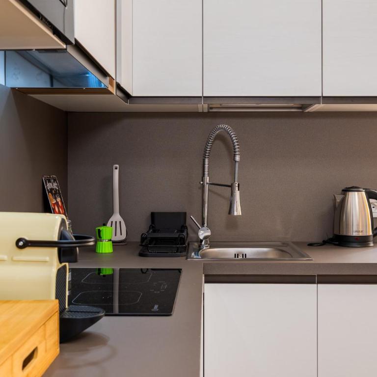Cozy Milano Retreat with Laundry & Smart TV - Appartamento con 1 Camera da Letto - 13