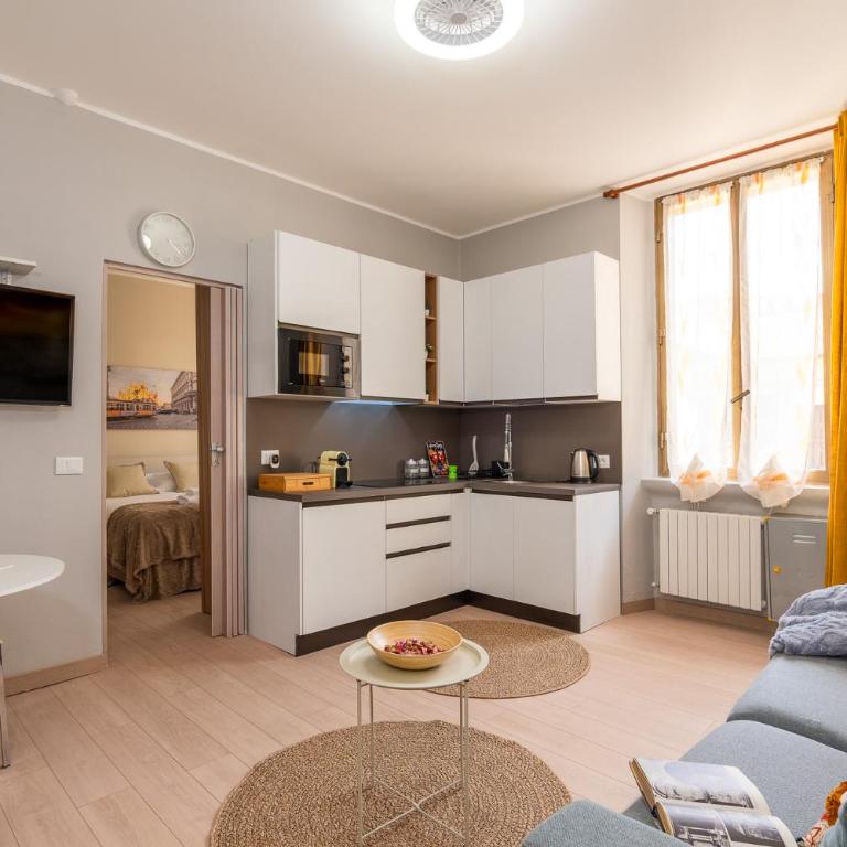 Cozy Milano Retreat with Laundry & Smart TV - Appartamento con 1 Camera da Letto - 1
