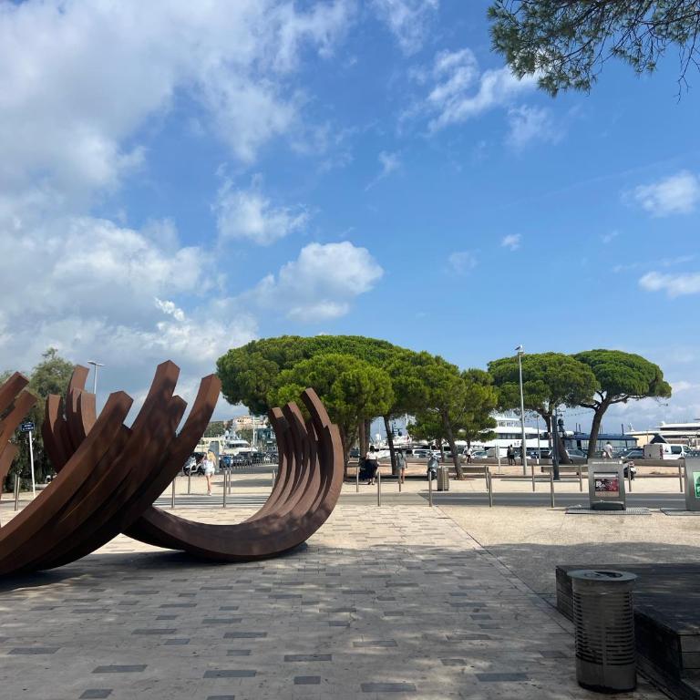 Old Antibes, one bed app, In front of the Port! - Appartement 1 Chambre - 11