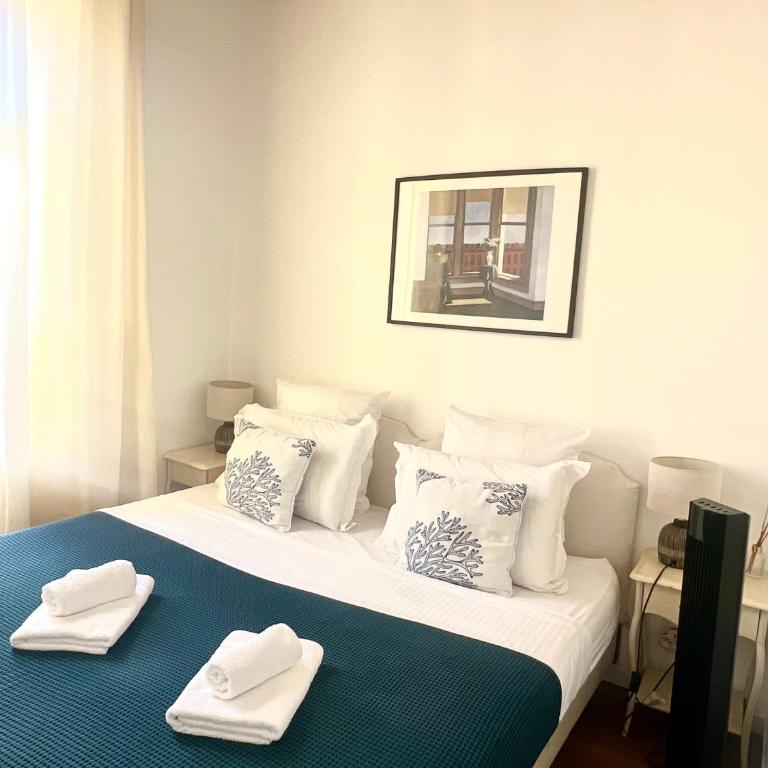 Old Antibes, one bed app, In front of the Port! - Appartement 1 Chambre - 6