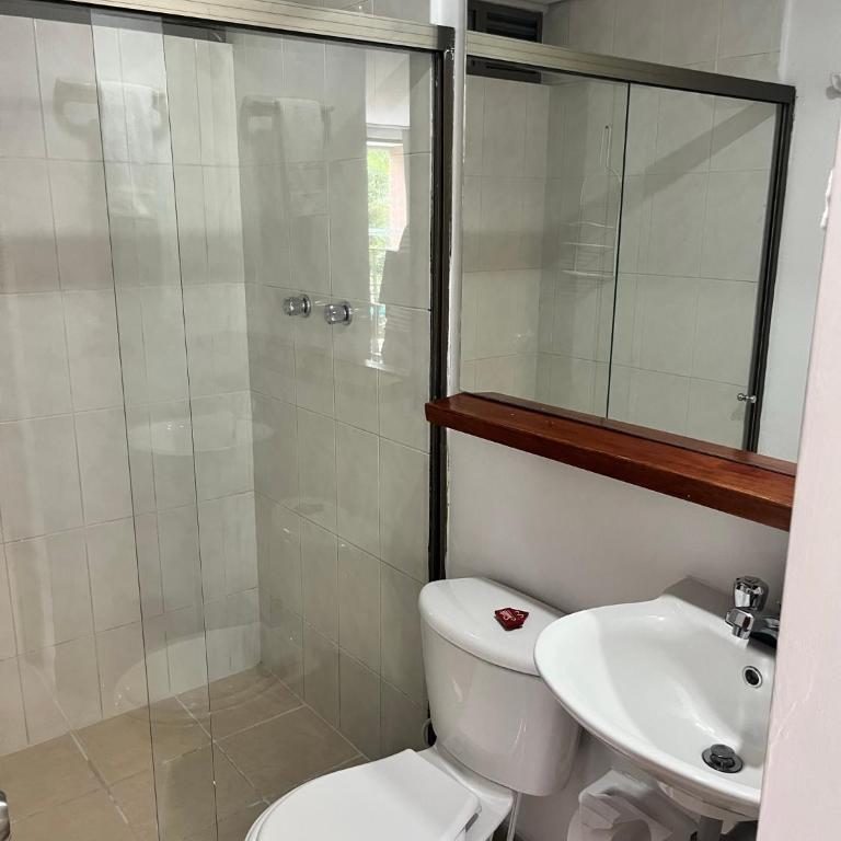 Amoblados Medellin Poblado Patio Bonito - Apartamento Estudio con balcón - 7