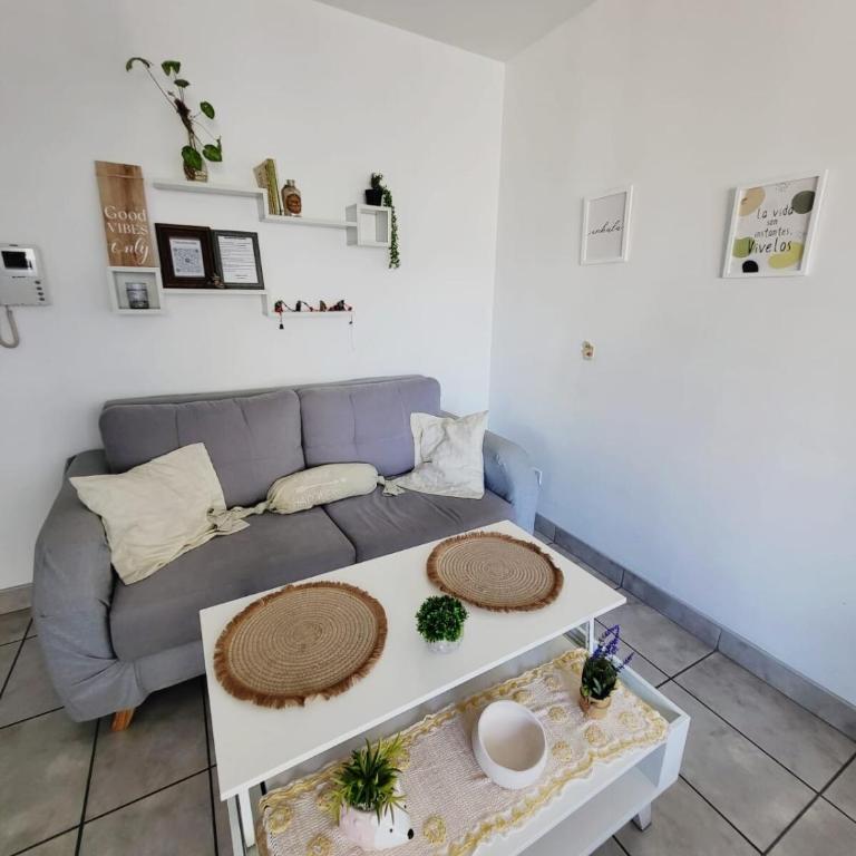 Hermoso Depto con balcon Urquiza - Apartamento de 1 dormitorio - 5