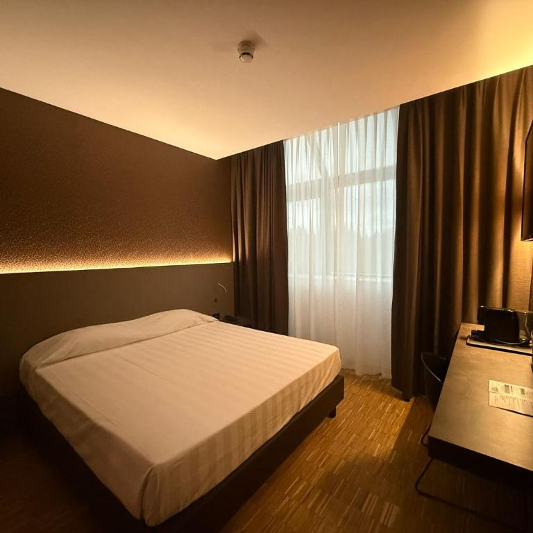 Hotel Giada Viale del Sole - Camera Deluxe - 2