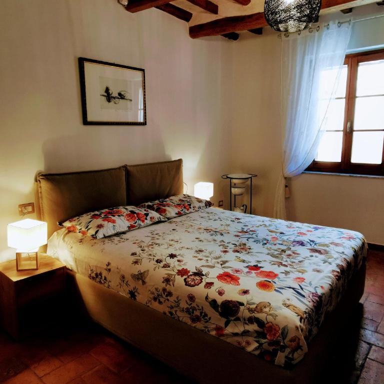 Historic 14th-century apartment in the center of Montaione, Tuscan charm - Appartamento con 1 Camera da Letto - 1