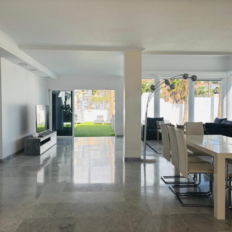 Casa Callao - Villa with Private Pool - 18