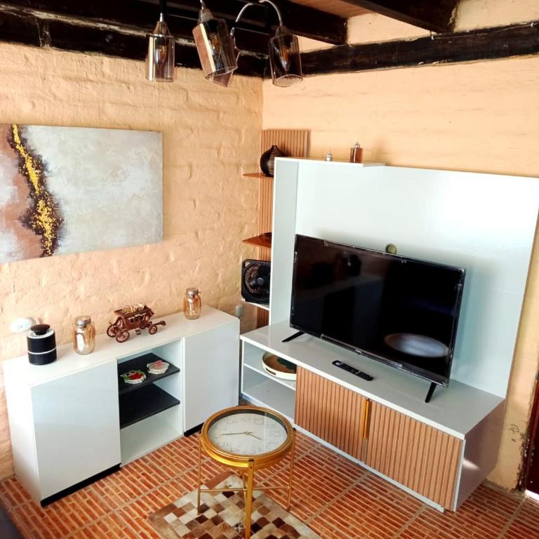 Hospedaje Curiquindi - Mindo Eco Lodge - Basic Triple Room - 1