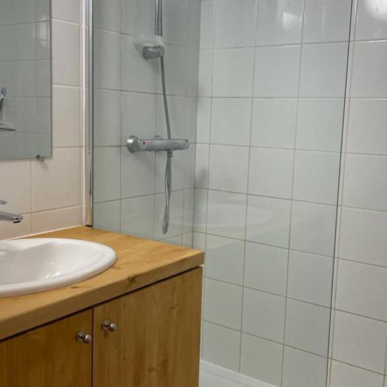 Appartement duplex spacieux, ski aux pieds, 8 pers, balcon - FR-1-346-532 - Appartement - 11