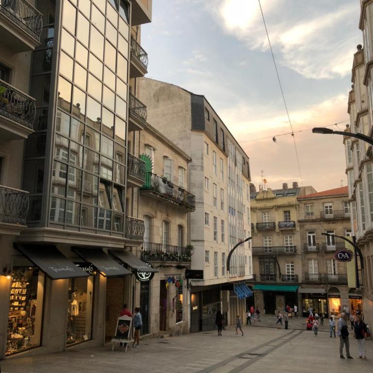 Centrica Suite de Lujo Parking Incluido - Apartamento de 1 dormitorio - 24