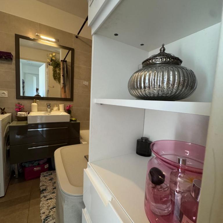 Nid zen, décoré, avec ascenseur, élégant & calme - Appartement 2 Chambres - 23