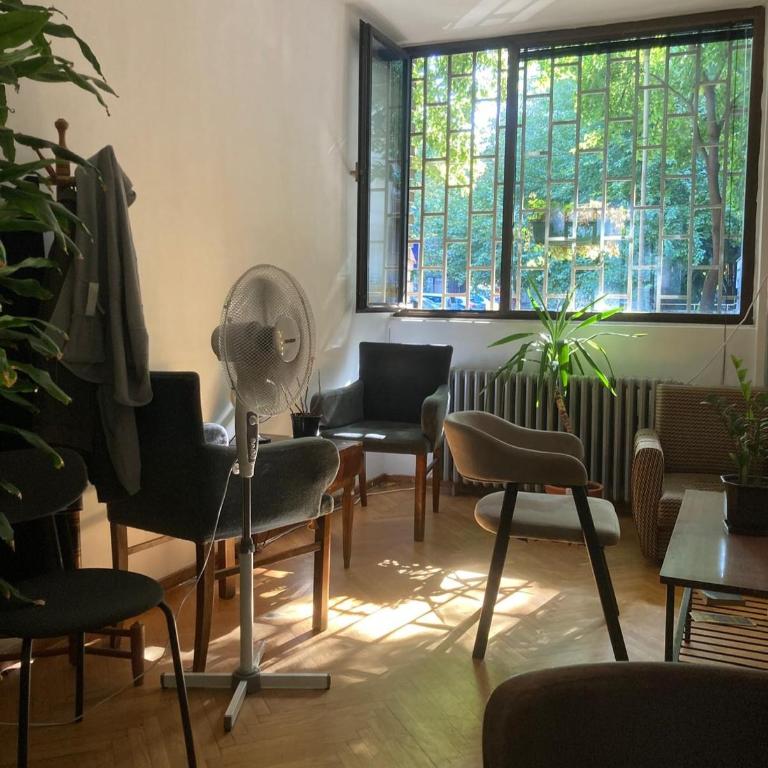 Chillton hostel - Quadruple Room with Private Bathroom - 16