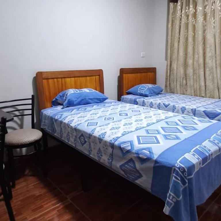 Hospedaje Miramar - Twin Room with Private Bathroom - 2
