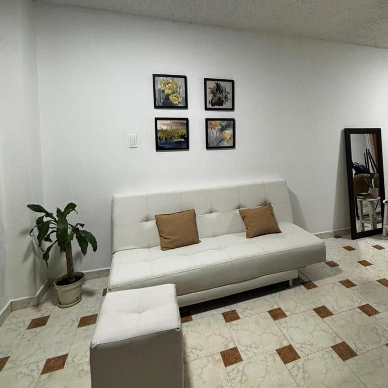 Apto 201 2H 2B Belén Fátima MUY bien ubicado - Two-Bedroom Apartment - 2