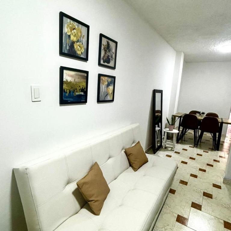 Apto 201 2H 2B Belén Fátima MUY bien ubicado - Two-Bedroom Apartment - 1