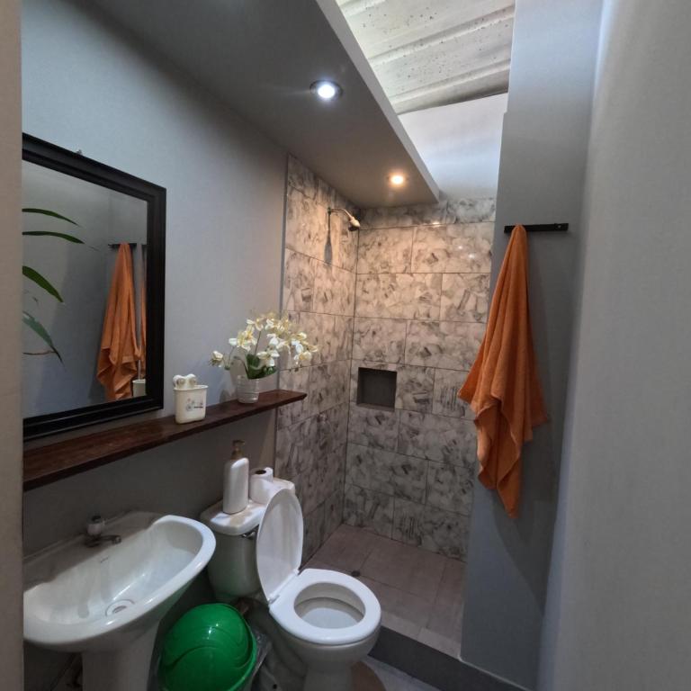 habitación para 2 en urrea house - One-Bedroom Apartment - 8