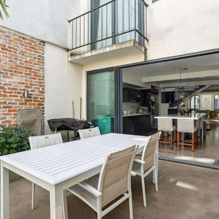 AV Experiences - Maison Belleville Luxury - Villa - 6