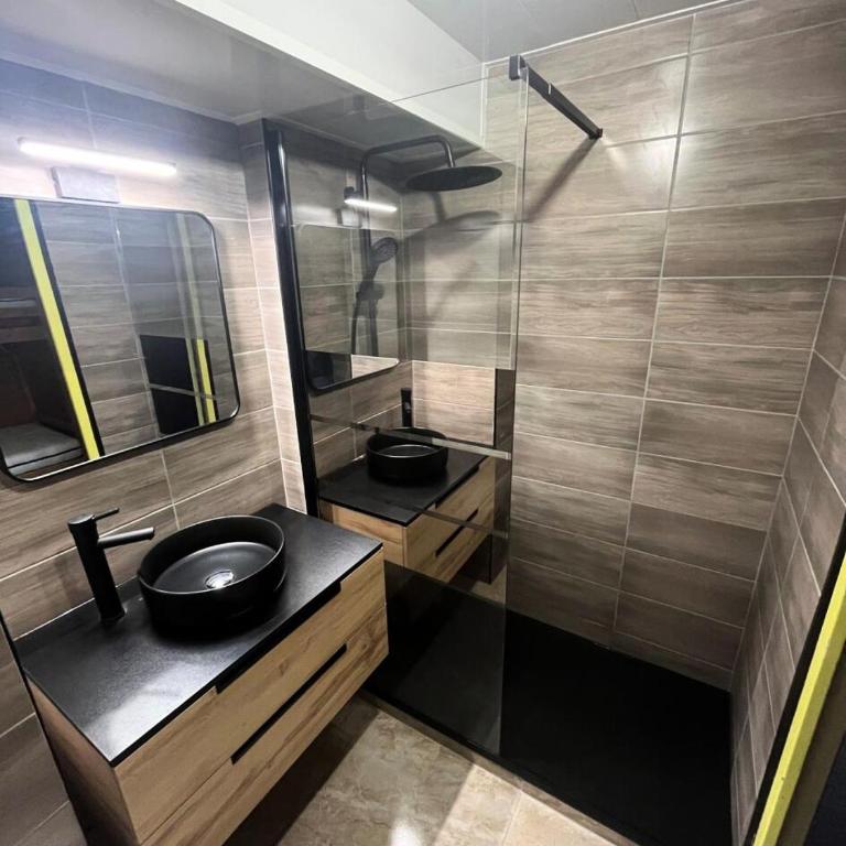 Résidence Neves - VAL THORENS STUDIO 4 PERSONNES RESIDENCE DANS QUARTIER ANIME DE LA STATION MAE-7678 - Studio - 1