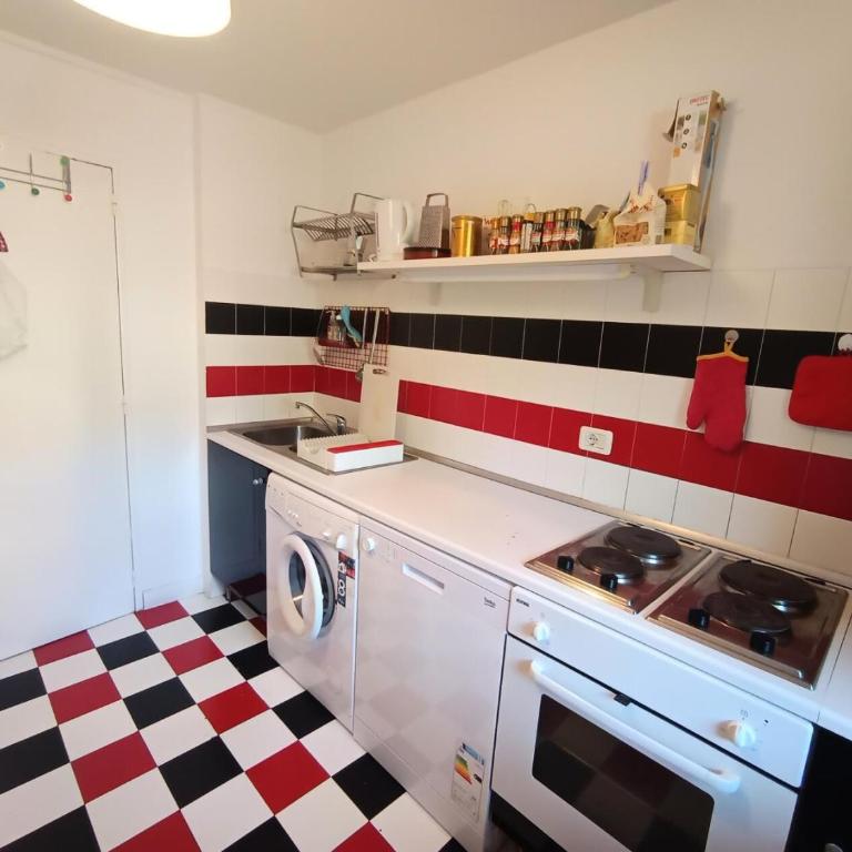 Résidence Alpet Ii - Grand appartement fonctionnel et bien placé MAE-9244 - Apartment - 12