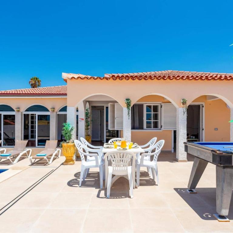 Villa Venezuela by Villa Plus - Villa - 20