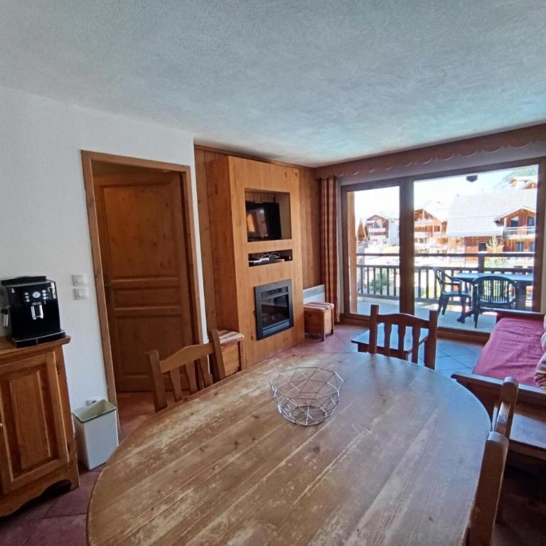 Résidence Les Airelles - appartement en duplex - Garage couvert - 50 m des pistes de ski MAE-4114 - Apartment - 1