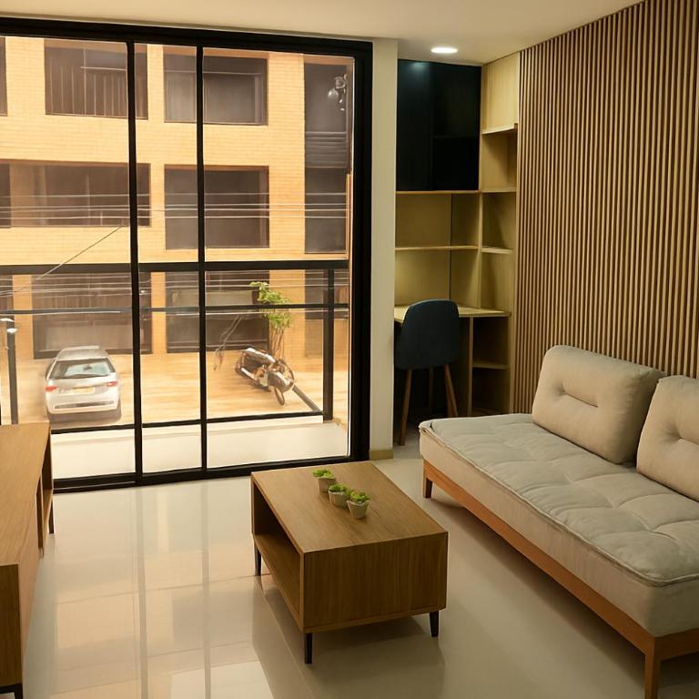 105 - Moderno Departamento en Sirari Equipetrol 2 Dormitorios, 2 Baños, Balcón y TV 50 - Two-Bedroom Apartment - 25