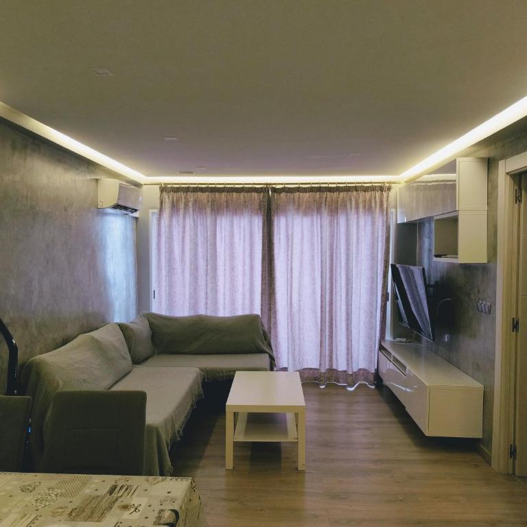 Apartamento 3 Dormitorios con Terraza - Apartamento de 3 dormitorios - 1
