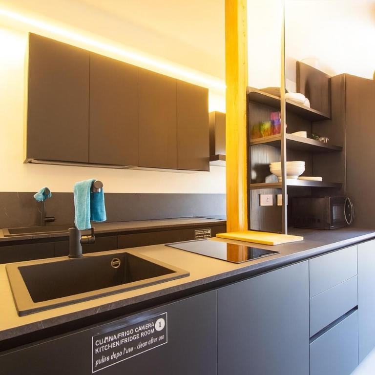 MB&B Relax Rooms - Villa Segala - Large Double Room - 11