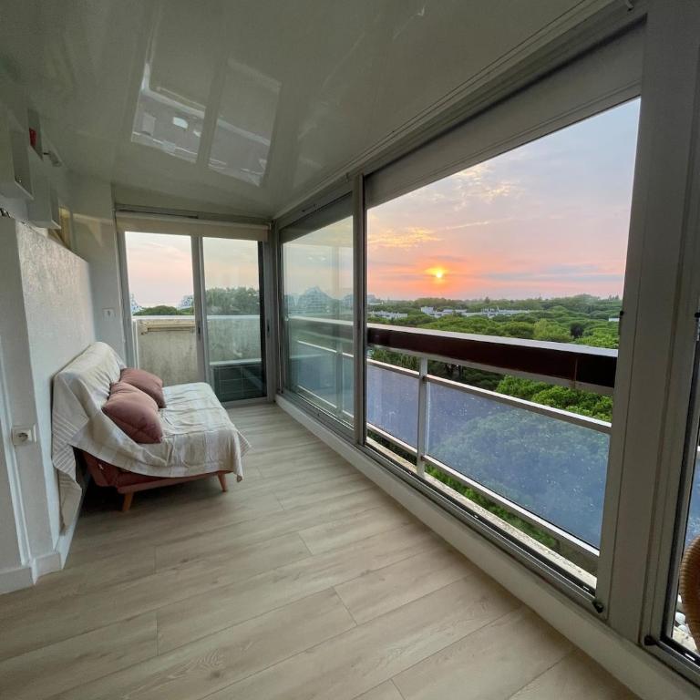 Vue panoramique pour ce grand studio en centre ville - Deluxe Studio - 29