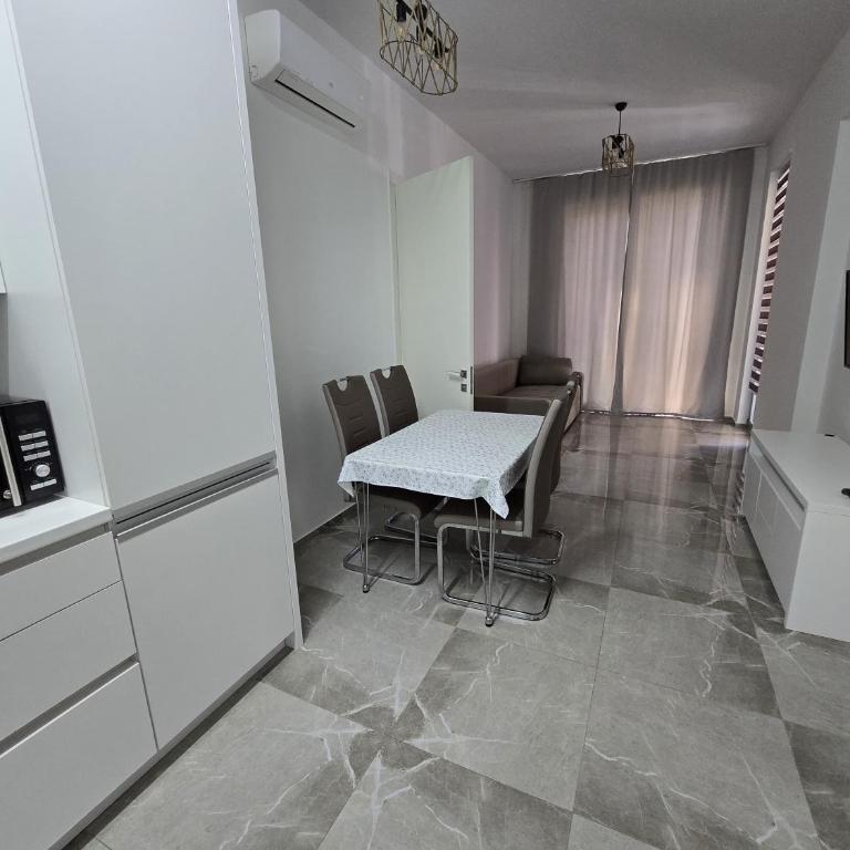 Апартаменты Дельмар - Two-Bedroom Apartment - 3