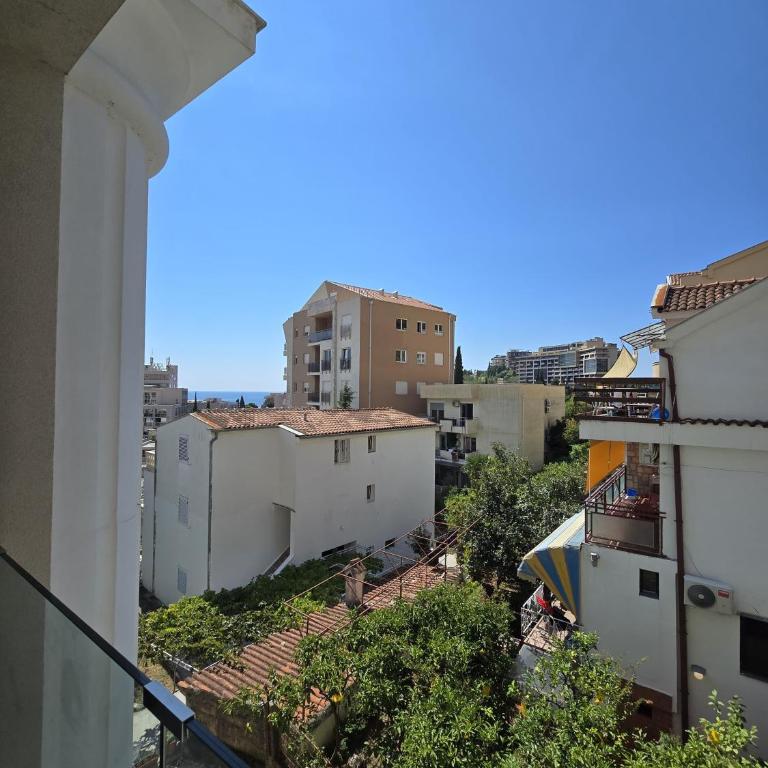Апартаменты Дельмар - Two-Bedroom Apartment - 12
