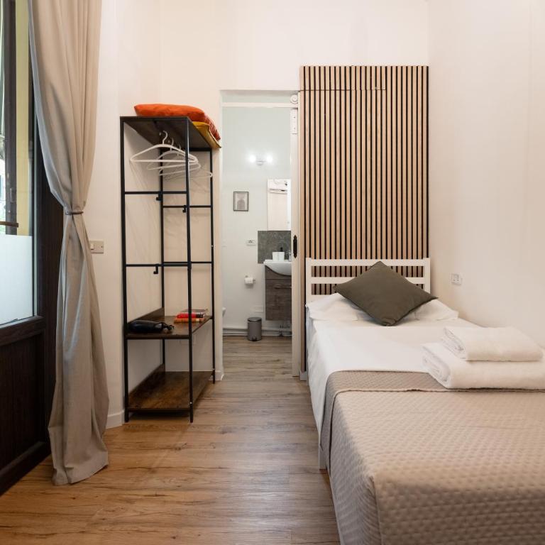 MusArt - Camera Singola con Bagno Privato - 2