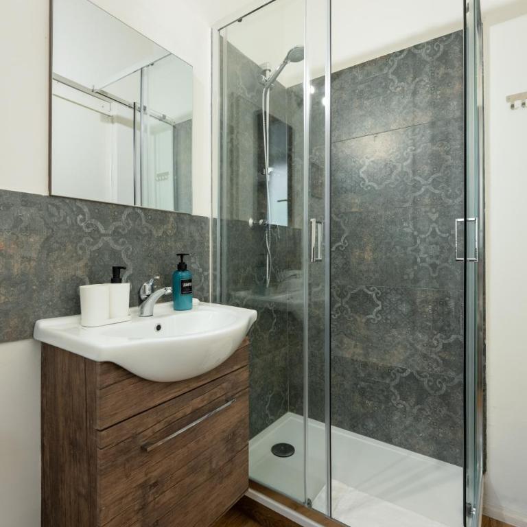 MusArt - Camera Singola con Bagno Privato - 3