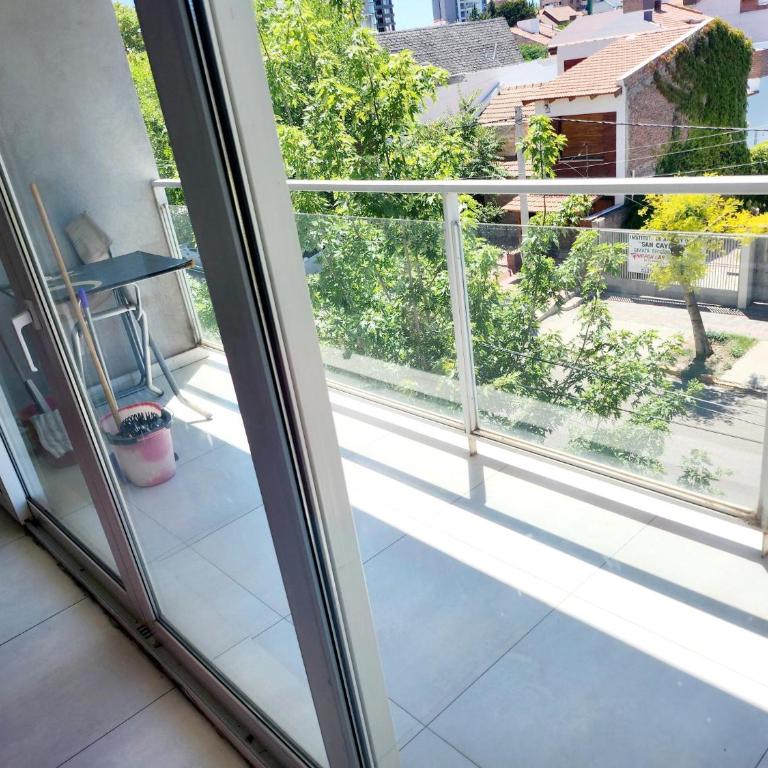 Hermoso Dpto calle Camino, Barrio Santa Genoveva - Apartamento de 2 dormitorios - 4