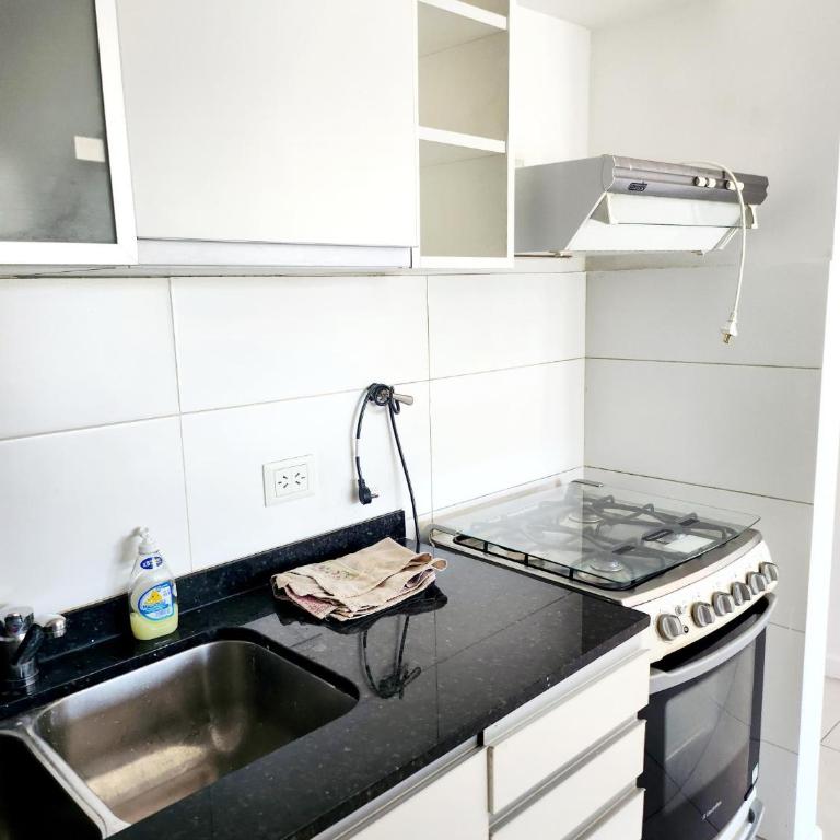 Hermoso Dpto calle Camino, Barrio Santa Genoveva - Two-Bedroom Apartment - 9