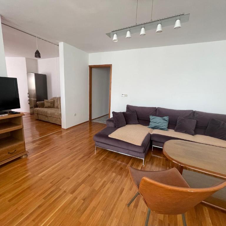 Apartment Old Town -Austrian Square - Apartman sa 2 Spavaće Sobe i Balkonom - 11