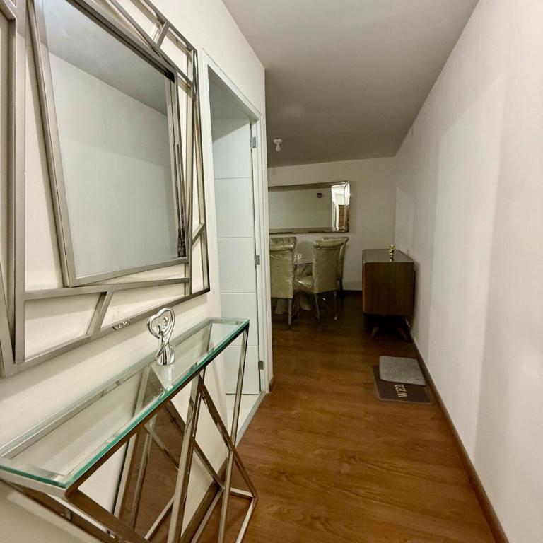 Alojamiento privado cerca del centro y aeropuerto - Three-Bedroom Apartment - 7