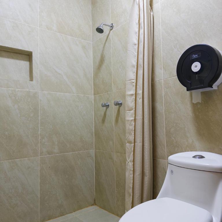 Hotel D'Angeles - Habitación Individual Amplia - 5