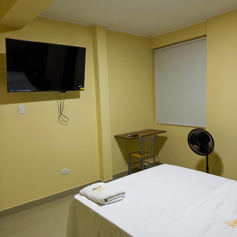 Hotel D'Angeles - Habitación Individual Amplia - 3