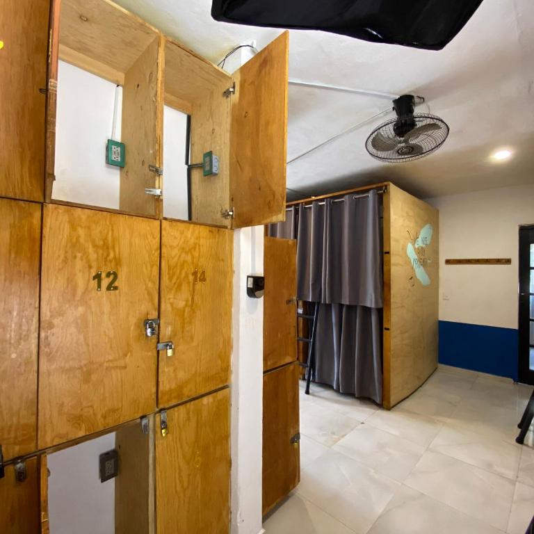 Maui Hostels Playa del Carmen - Bed in 14-Bed Mixed Dormitory Room - 6