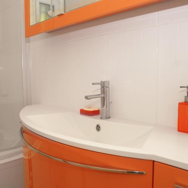 Holiday Home in Carqueiranne by the Sea - Maison de Vacances 2 Chambres - 16