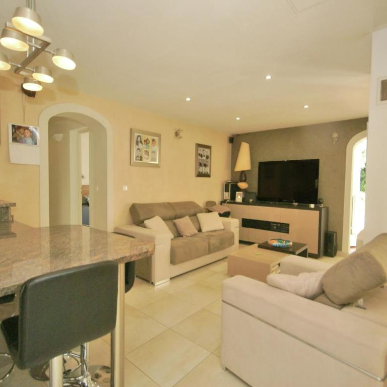 Holiday Home in Carqueiranne by the Sea - Maison de Vacances 2 Chambres - 10
