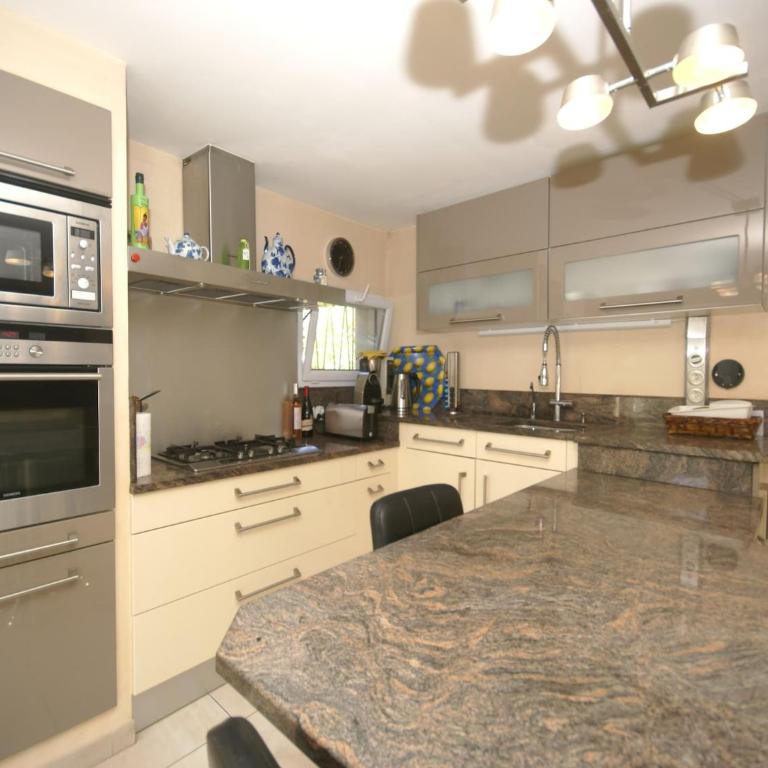 Holiday Home in Carqueiranne by the Sea - Maison de Vacances 2 Chambres - 12