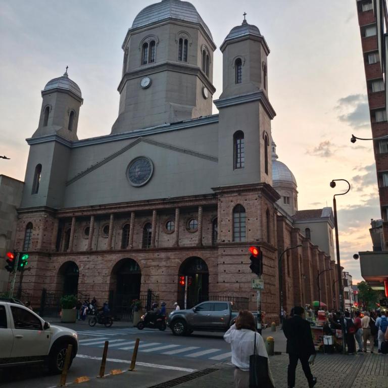 Plaza De Bolívar - Apartamento de 1 dormitorio - 2