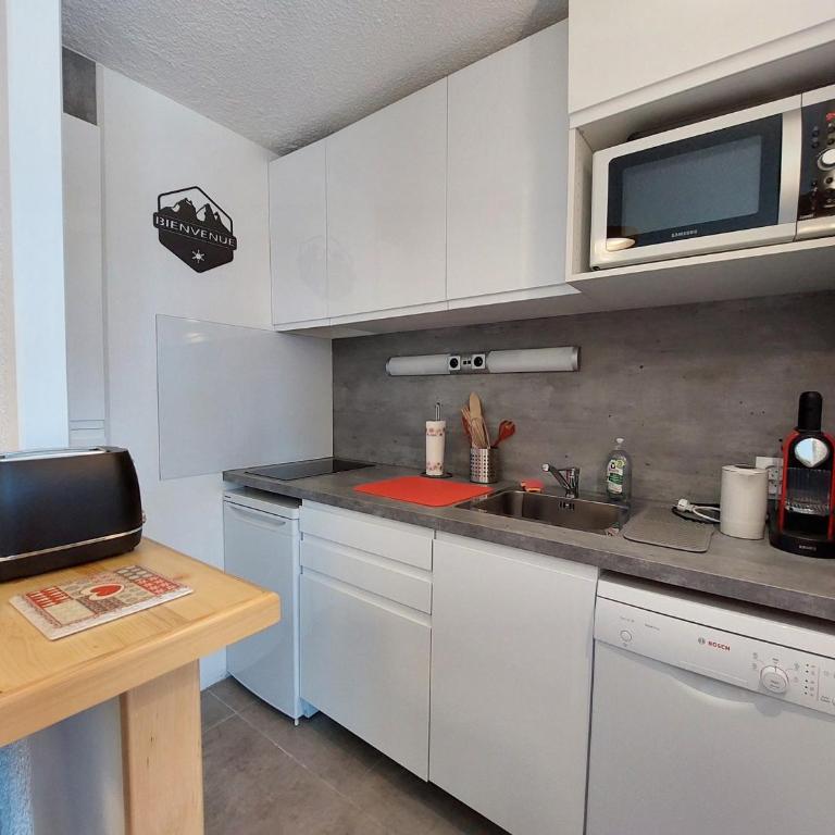 Studio 28m² 4 pers, sauna, pied des pistes - FR-1-516-223 - Estudio - 2