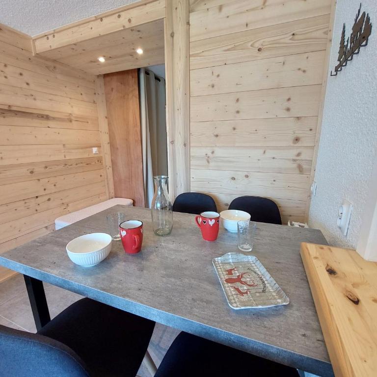 Studio 28m² 4 pers, sauna, pied des pistes - FR-1-516-223 - Estudio - 4